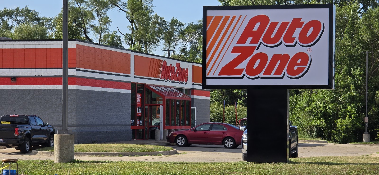 AutoZone Auto Parts in Lansing