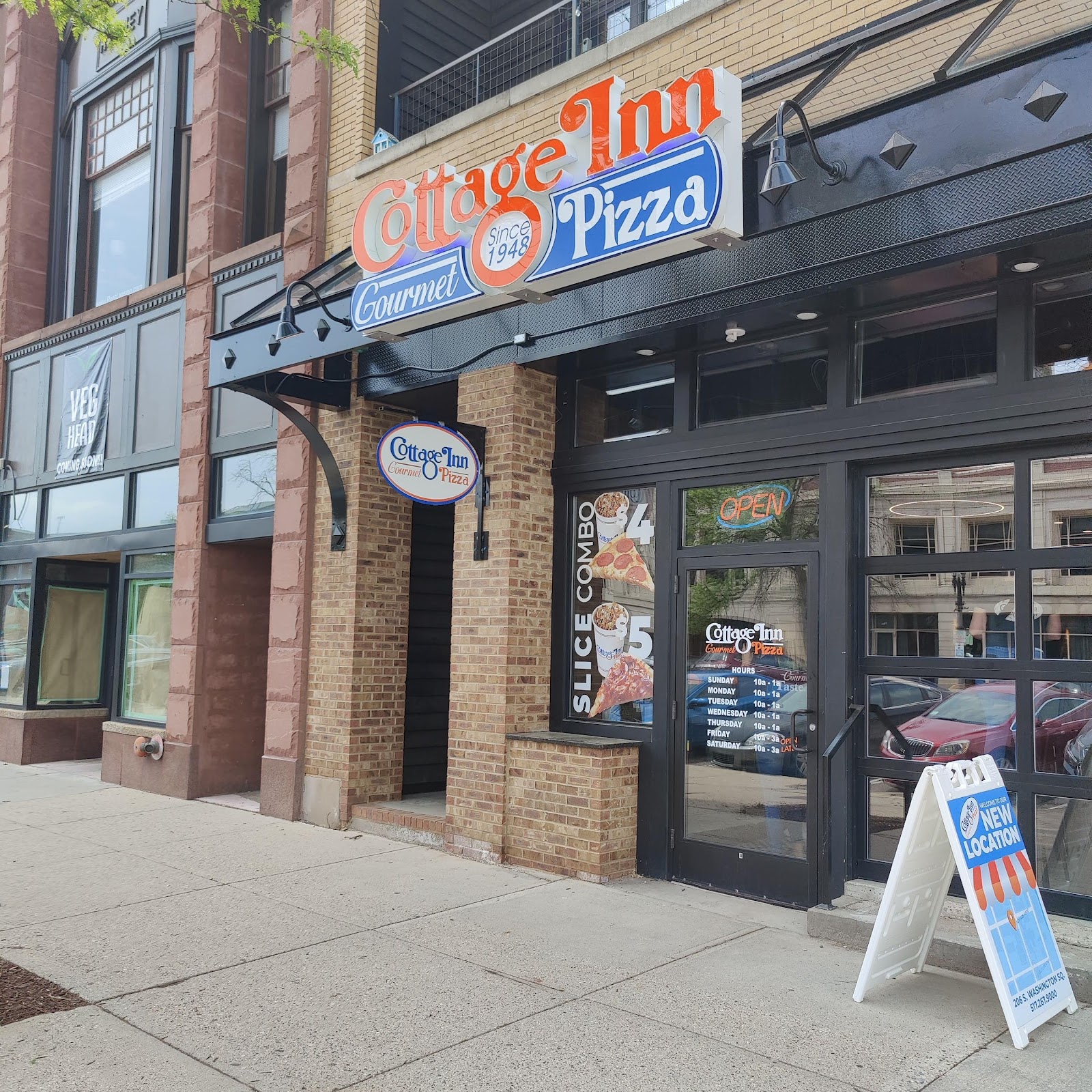 Cottage Inn Pizza Downtown Lansing main photo