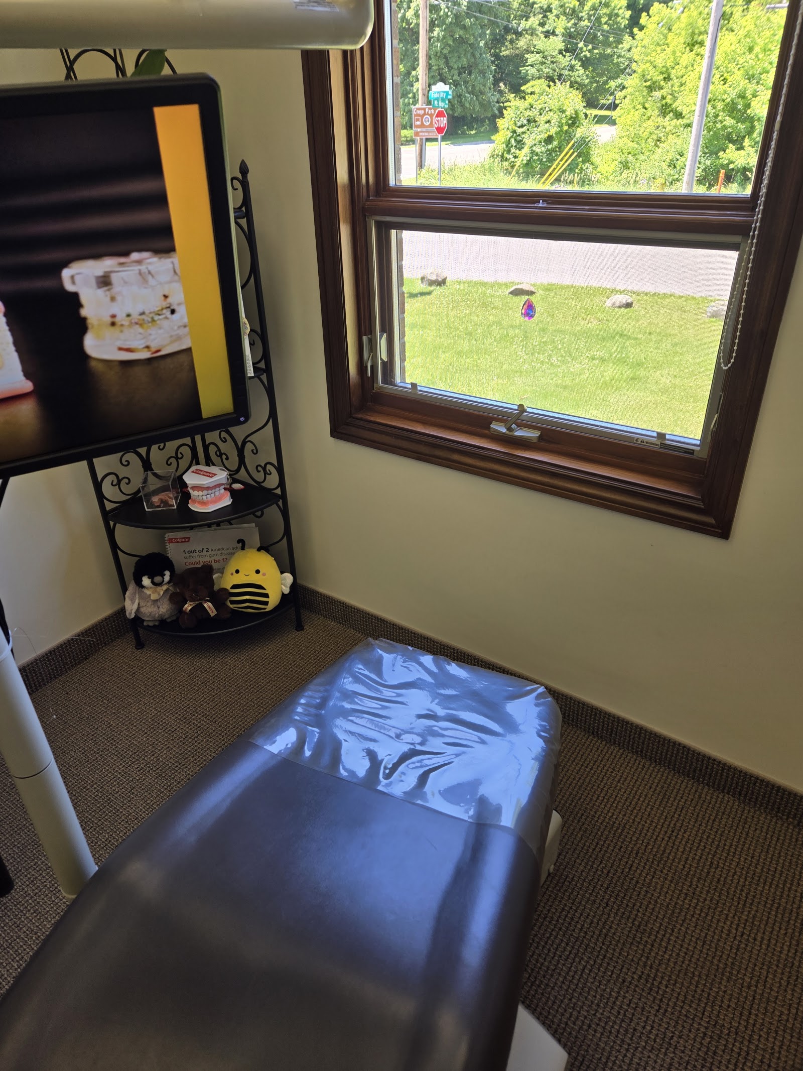 Evergreen Dental Center. — photo