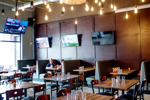Cask & Company Kitchen & Bar in Lansing