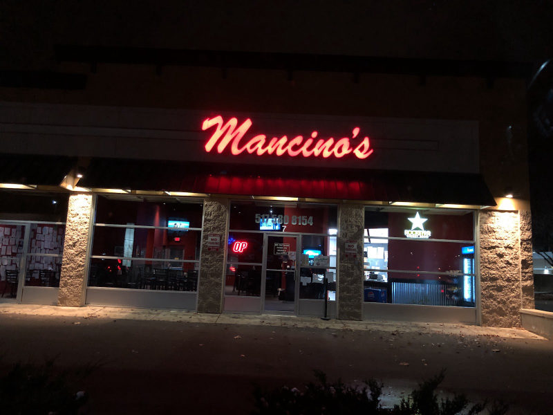Mancino's Pizza and Grinders in Lansing