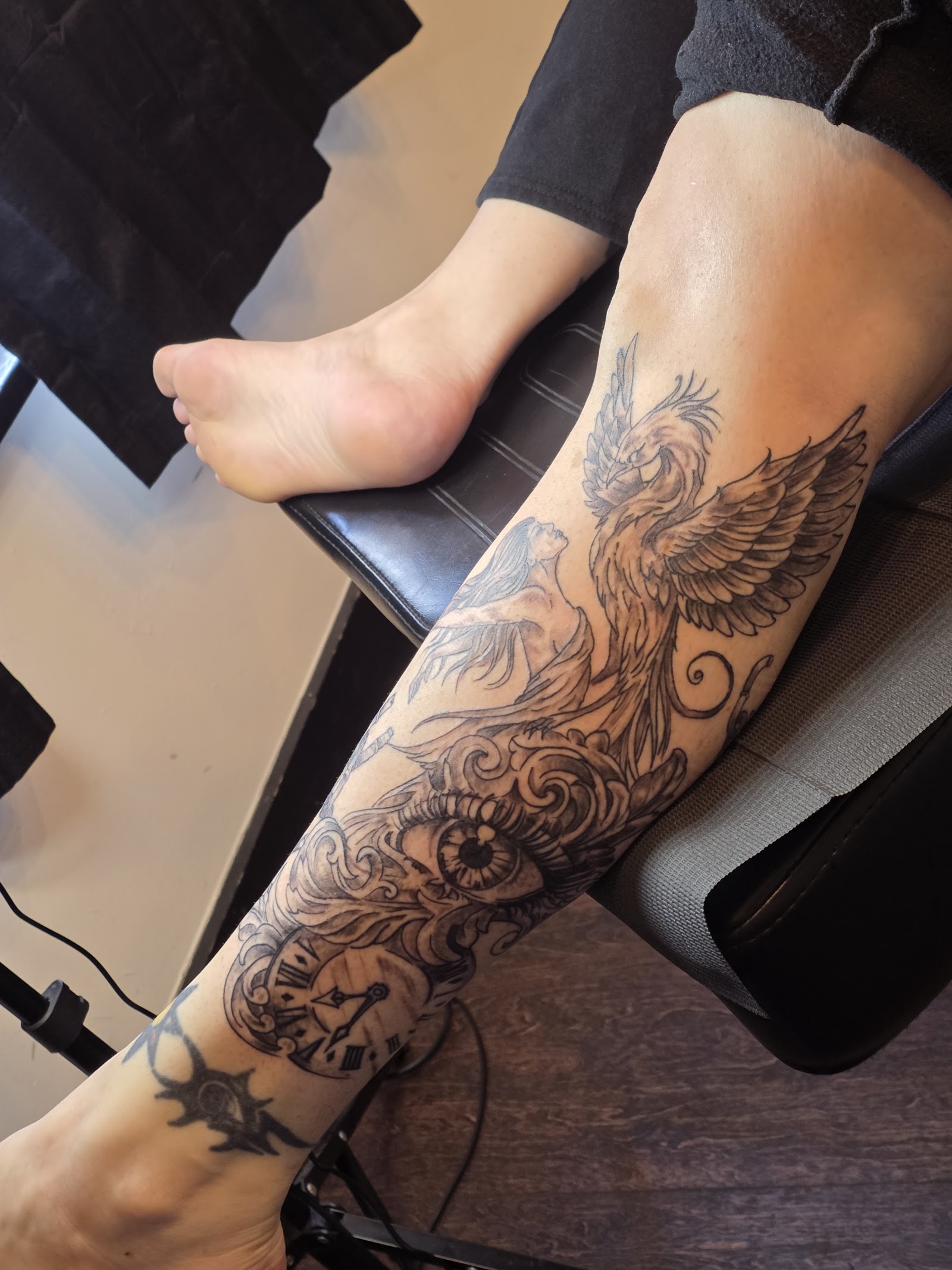 Tattoo Shop — photo